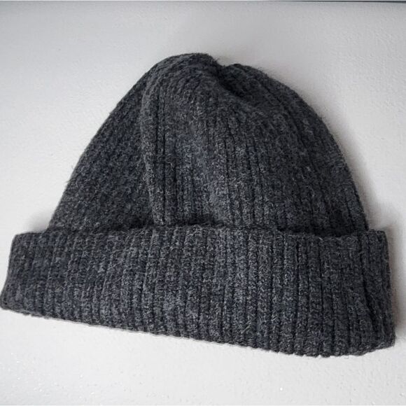 Universal Thread Accessories - Universal thread Charcoal and woven Wool yarn beanie one size